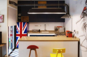 Vintage 2-BR Apt in Ashrafieh W 24 Power